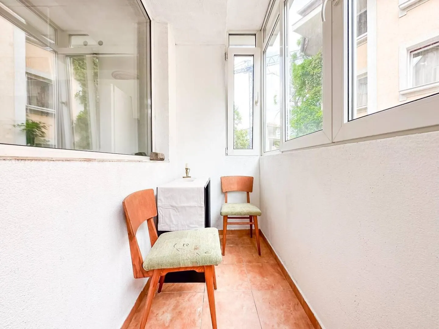 Creative 70S-Inspired Stay Center Parking Sófia Bulgária